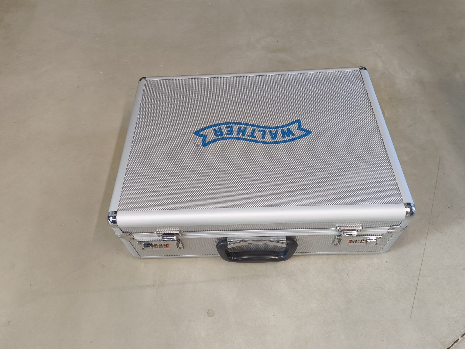Alu koffer - 001 Alu koffer - 001